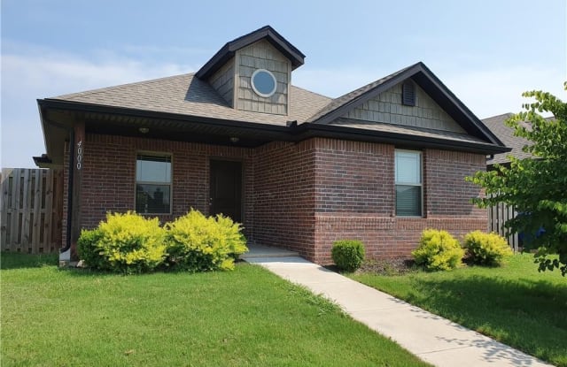 4000 Capstone  AVE - 4000 South West Capstone Avenue, Bentonville, AR 72712