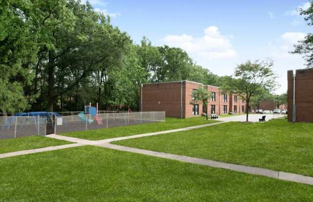 1405 Veterans Hwy photos photos