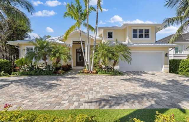 1521 Pelican - 1521 Pelican Avenue, Naples, FL 34102
