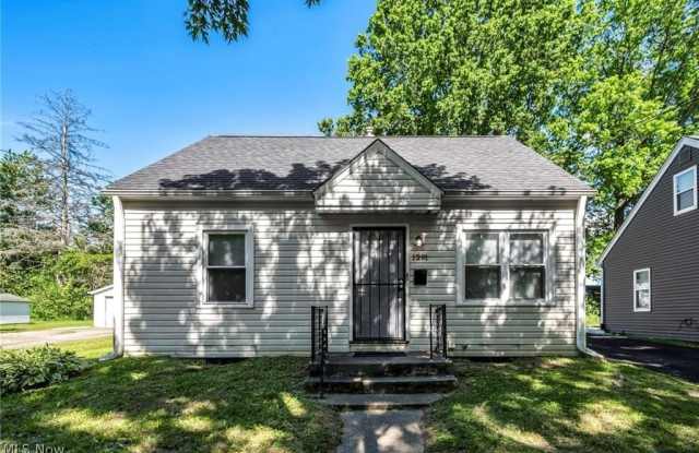 1291 Hardesty Boulevard Gallery 1