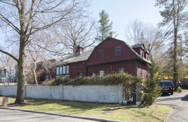 335 Rushmore Avenue - 335 Rushmore Avenue, Mamaroneck, NY 10543