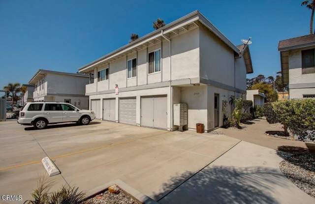 2539 Harbor Boulevard Gallery 4
