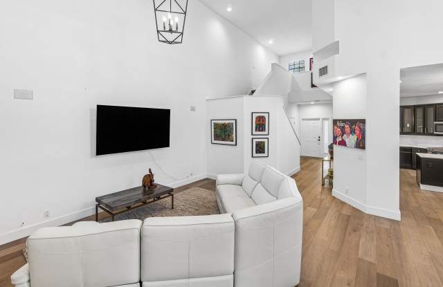 2493 NW 64th Street Gallery 3