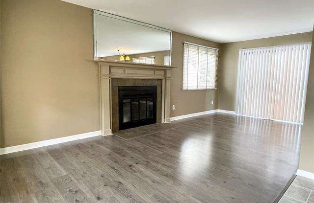 1608 GLEN MEADOW Court Gallery 4