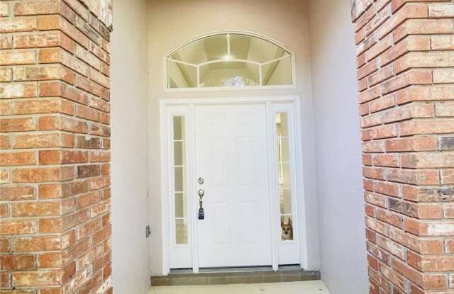 1738 GOLFVIEW Drive Gallery 3