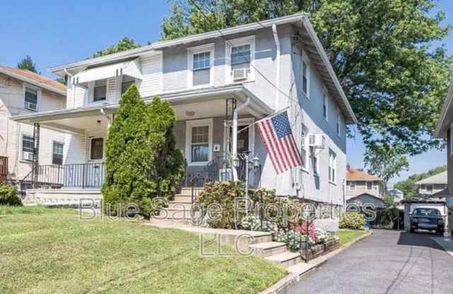 3207 Albemarle Ave photos photos