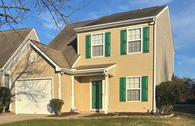 Comfort, Convenience  Space — 3BR Home with Patio and Natural Light photos photos