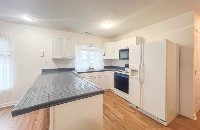 36 Fox Hill Dr Gallery 3