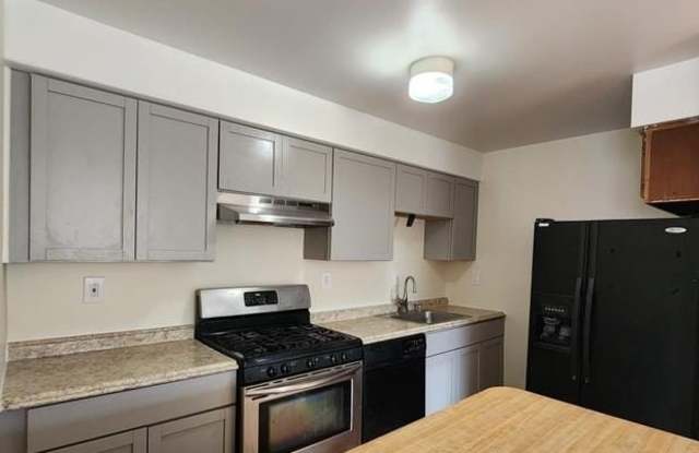 157 MEADOWBROOK LANE - 157 Meadowbrook Lane, Brookhaven, PA 19015