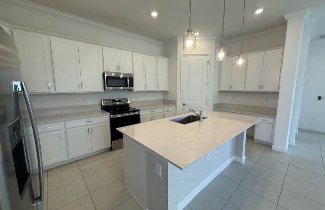 1217 Southeast Crosswood Way Gallery 2
