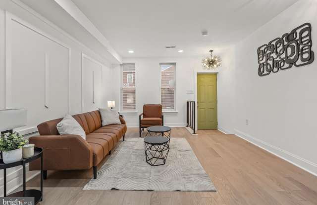 2428 E BIDDLE Street photos photos