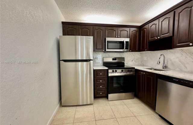 11044 Royal Palm Blvd photos photos