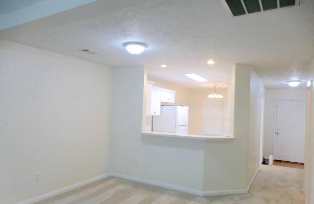 1433 Anna Way E Gallery 4