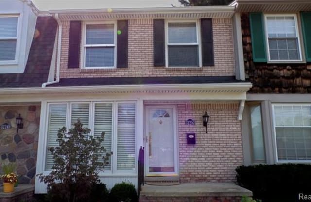 32253 SOUTHFIELD Road - 32253 Southfield Rd, Beverly Hills, MI 48025
