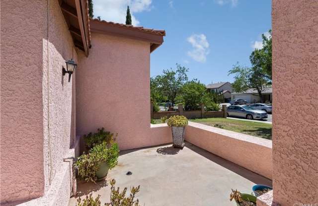 1541 Bengal Ct Gallery 4