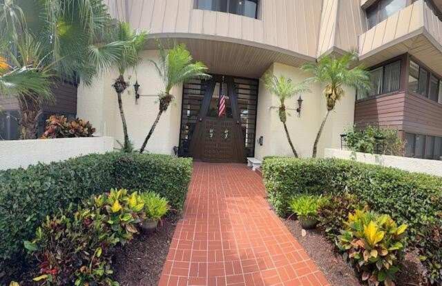1800 SE Saint Lucie Boulevard photos photos