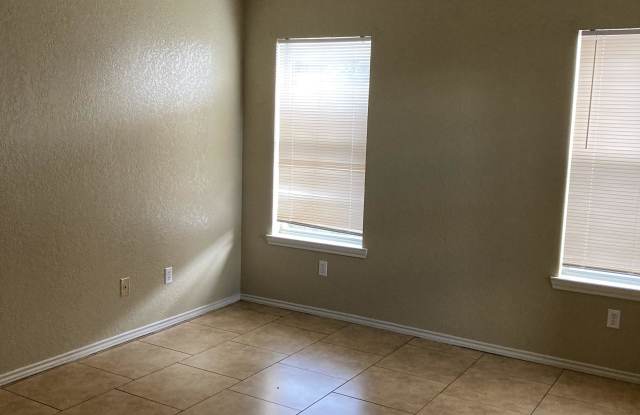 2207 Waterfall Dr Gallery 4