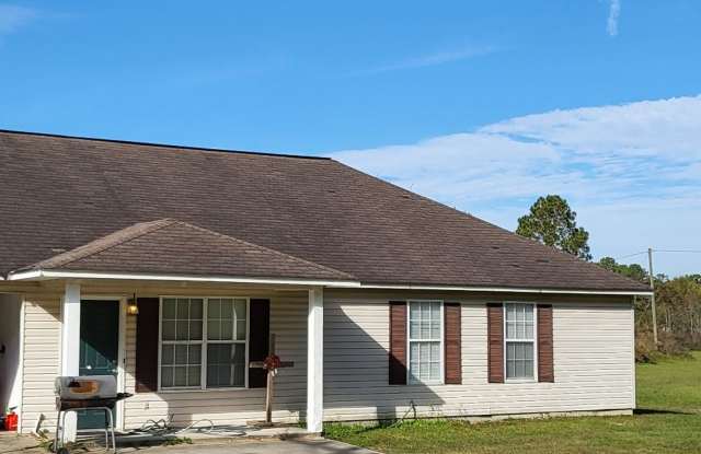 635 Ed Beckham Rd - 635 Ed Beckham Road, Laurens County, GA 31027