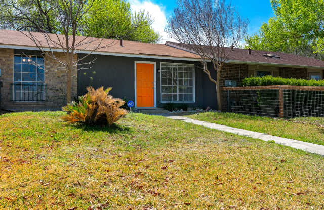 Renovated 2 Bedroom 1 Bath Near UTSA, Medical Center, USAA and More! photos photos