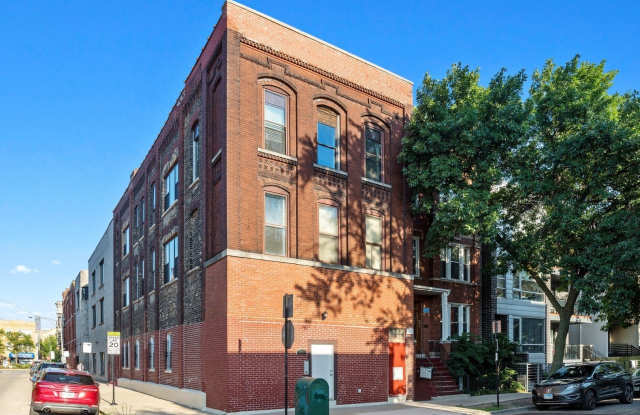 885 N Marshfield Avenue photos photos