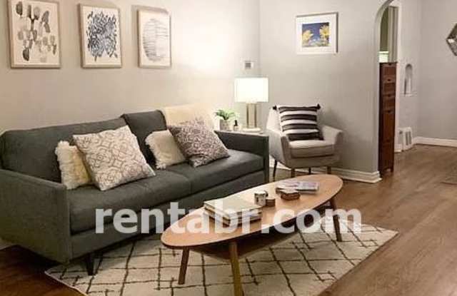 1008 South Madison Street Gallery 4
