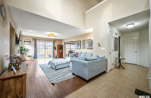 2321 W KENFIELD Court Gallery 3