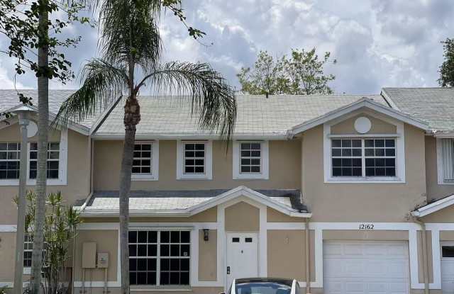 12162 SW 51 Place photos photos