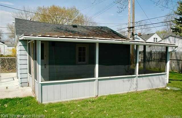 1815 DALLAS Avenue Gallery 4