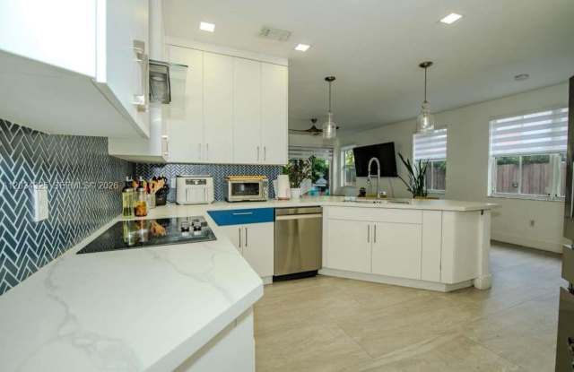 8526 NW 110th Place 0, Doral, FL 33178 - 5258 Gallery 4