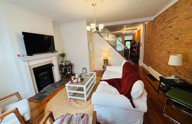 2 bedroom, 2.5 bathroom brick townhouse photos photos