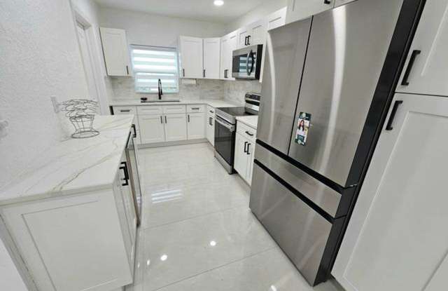 7304 Westwood Drive, Tamarac, FL 33321 photos photos