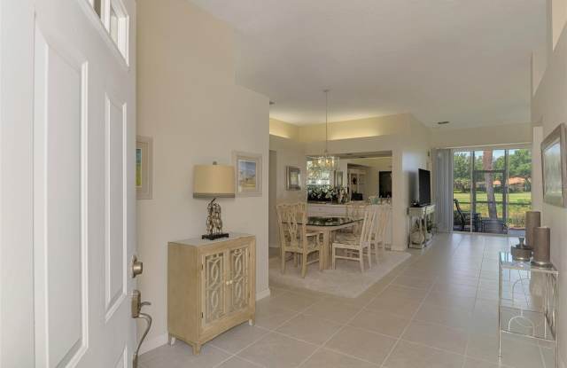 549 FALLBROOK Drive Gallery 4