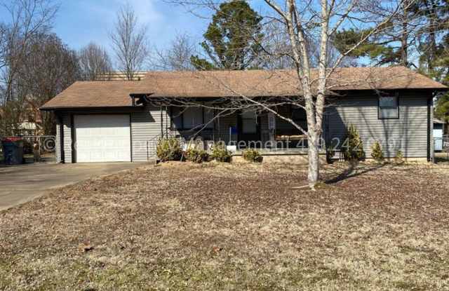 Greenwood House Coming Soon!! AUGUST Move In! 3 Bed 1.5 bath. photos photos