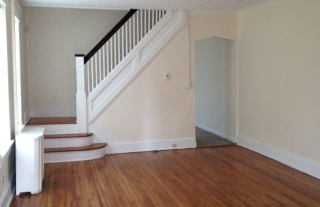 308 Commonwealth Ave. - 308 Commonwealth Avenue, Trenton, NJ 08629