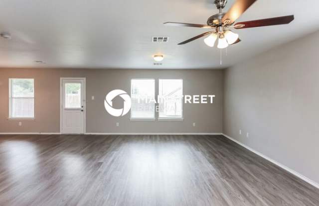 2902 Candleside Drive Gallery 2