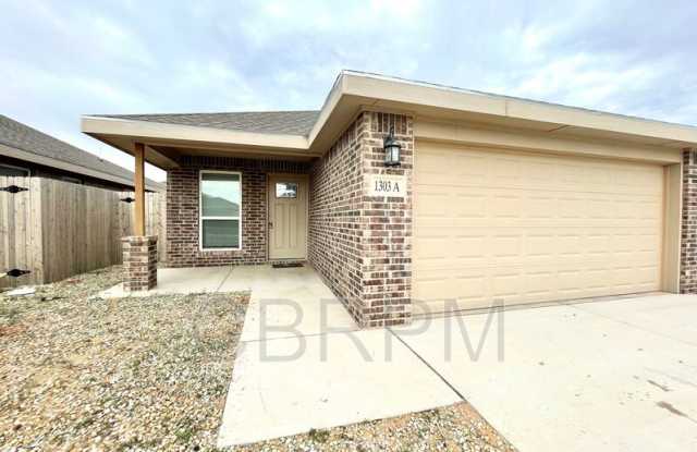 1303 N Dover Avenue photos photos