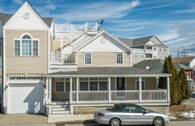 16 O Street - 16 O Street, Hampton Beach, NH 03842