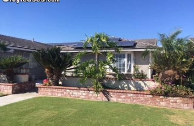 9803  La Arena Cir - 9803 La Arena Circle, Fountain Valley, CA 92708