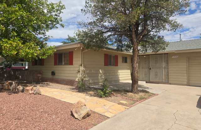 COMING SOON! 9/1/2026 Beautifully updated NE Heights 3 Bedroom 2 Bath 2 Car Garage with larger yards! Gallery 3