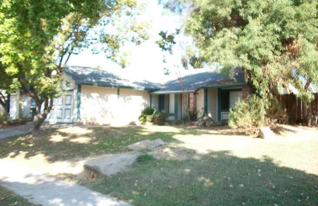 3 Bedroom / 2 Bath House photos photos