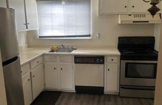 25332 SHIAWASEE Circle Gallery 4
