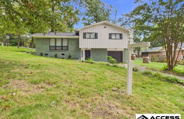 Spacious 3-Bedroom Huntsville Home with Bonus Room, Granite Countertops & Large Backyard! Gallery 1