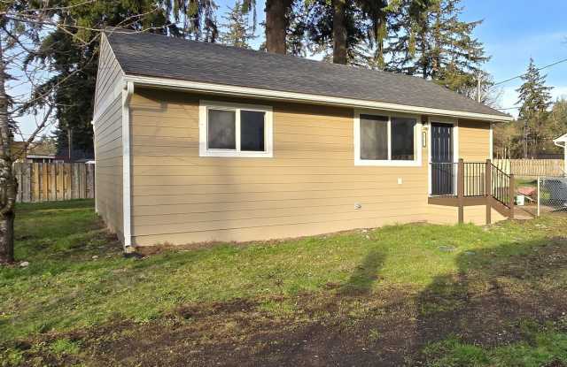 COMPLETLY REMODLED HOME AVAILABLE NOW! photos photos