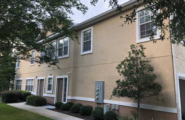 12401 FOREST LAKE CIR Gallery 4