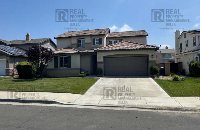 Resort-Style Living in Spencer’s Crossing – 5 Beds, 3 Baths, and Prime Location photos photos