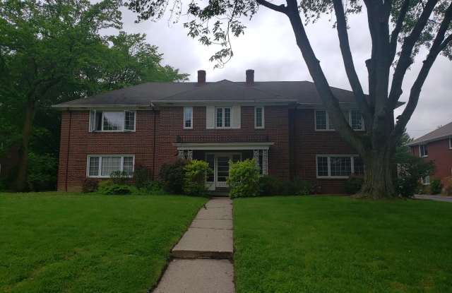 2139 Evergreen Road - 4, #4 - 2139 Evergreen Rd, Ottawa Hills, OH 43606