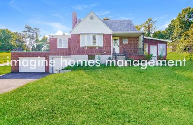 11730 Center Street photos photos