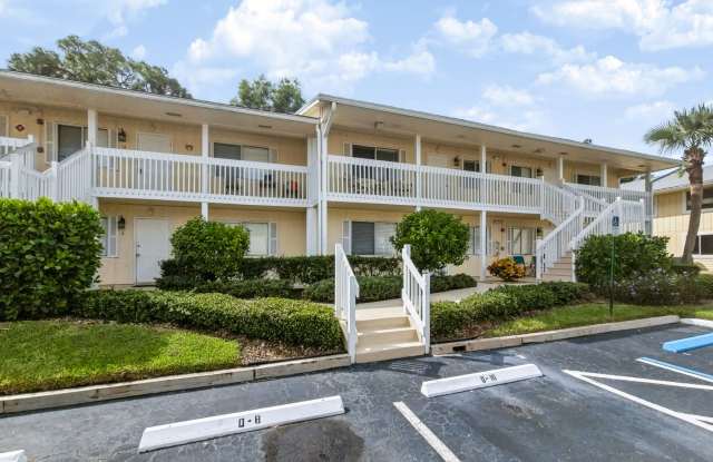 ** ABACO BAY ** 2 BED / 2 BATH CONDO - COMPLETELY RENOVATED! - BAYSHORE DISTRICT - ANNUAL RENTAL Gallery 1