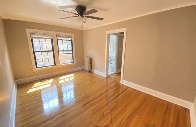 2623 West Gunnison Street photos photos