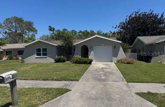 1633 ST CATHERINE DRIVE E photos photos